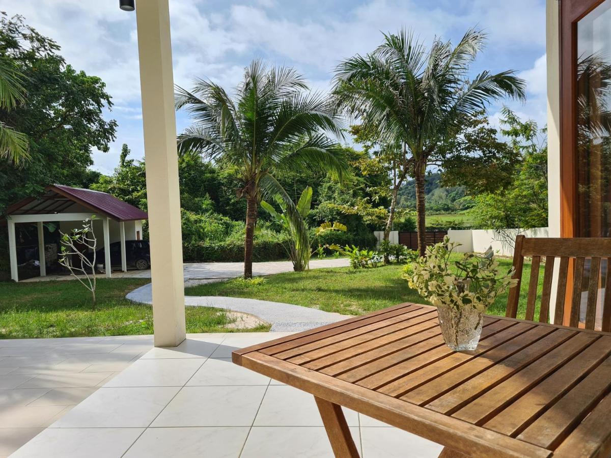 Villa Meranti - Spacious Private Pool Villa Pantai Cenang  Bagian luar foto