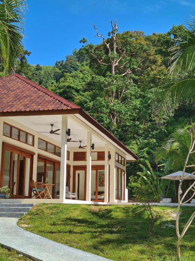 Villa Meranti - Spacious Private Pool Villa Pantai Cenang  Bagian luar foto