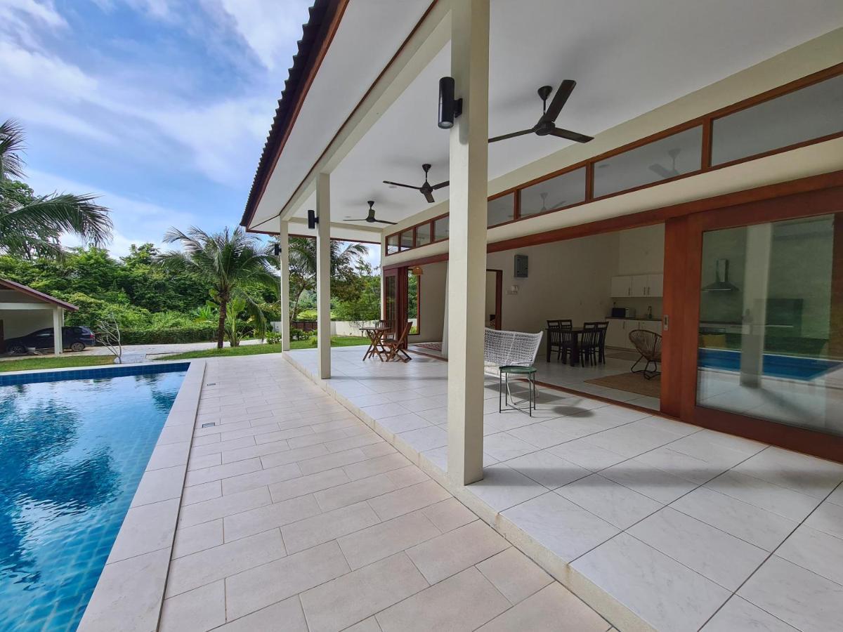 Villa Meranti - Spacious Private Pool Villa Pantai Cenang  Bagian luar foto