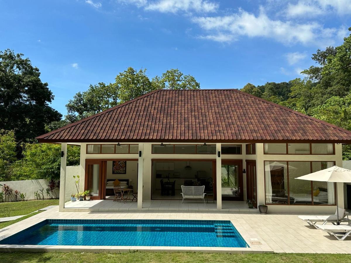 Villa Meranti - Spacious Private Pool Villa Pantai Cenang  Bagian luar foto