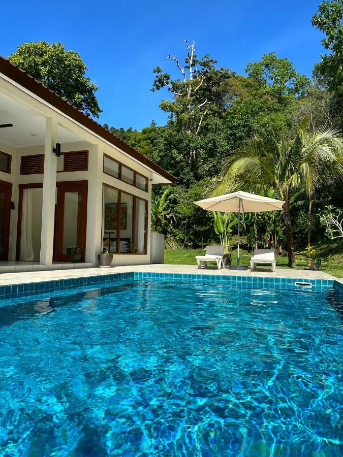 Villa Meranti - Spacious Private Pool Villa Pantai Cenang  Bagian luar foto